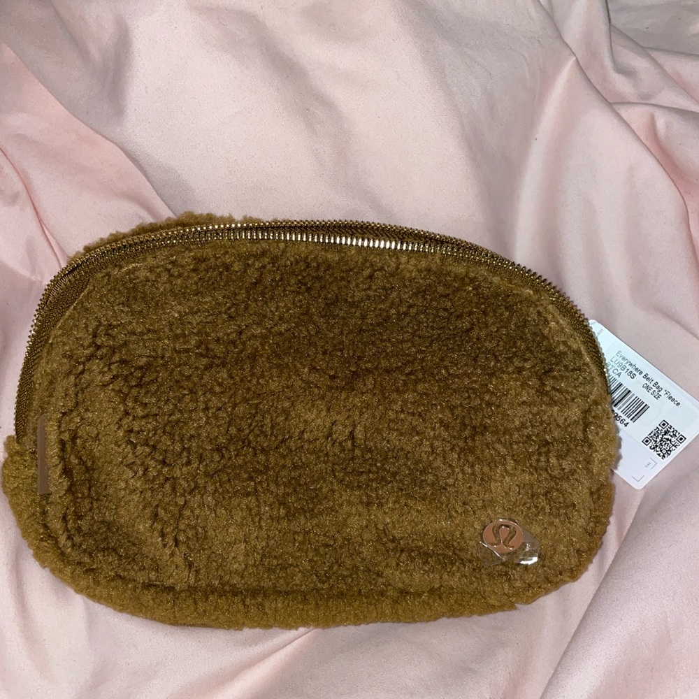 ♥️SOLD♥️ Lululemon Everywhere Belt Bag In Brown
